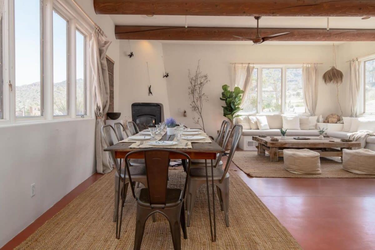 Renovated Lodge - Room 3 With Pool Access Joshua Tree Extérieur photo