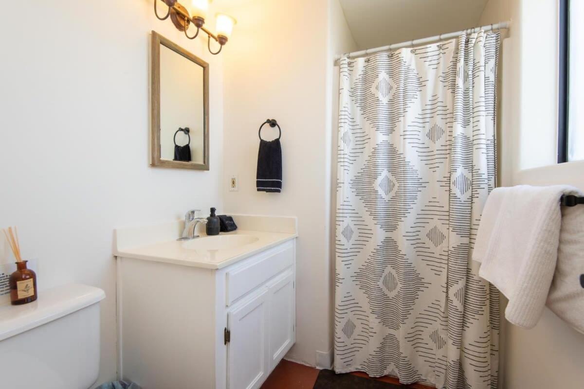 Renovated Lodge - Room 3 With Pool Access Joshua Tree Extérieur photo