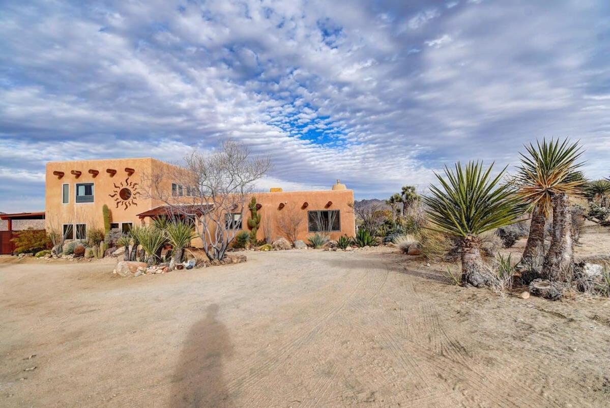 Renovated Lodge - Room 3 With Pool Access Joshua Tree Extérieur photo